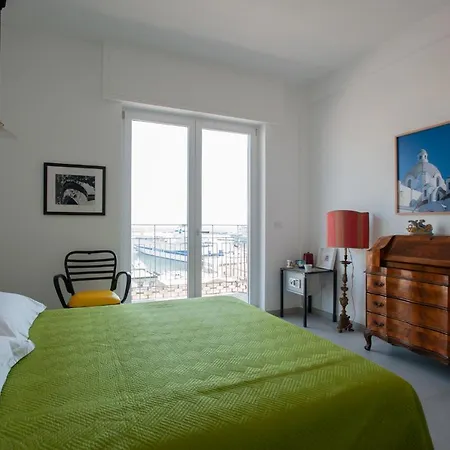 Vendégház Ichome - Maison D'artiste Nápoly